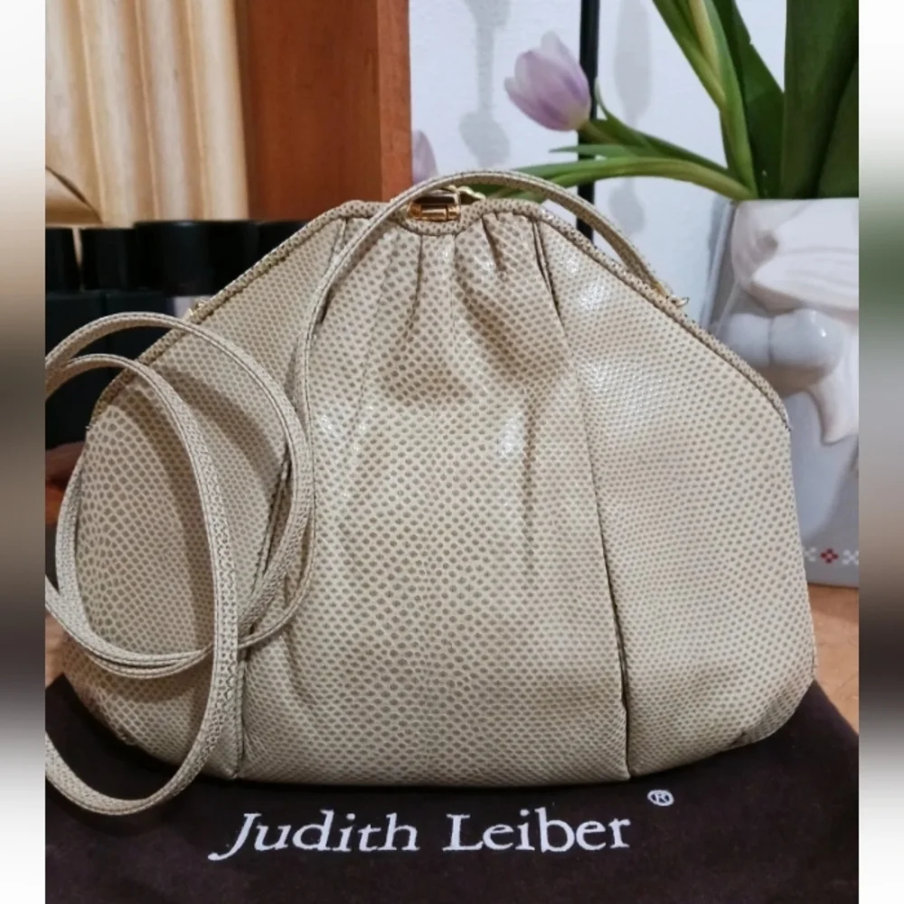Judith Leiber Vintage    Snakeskin, reptile leather clutch, crossbody